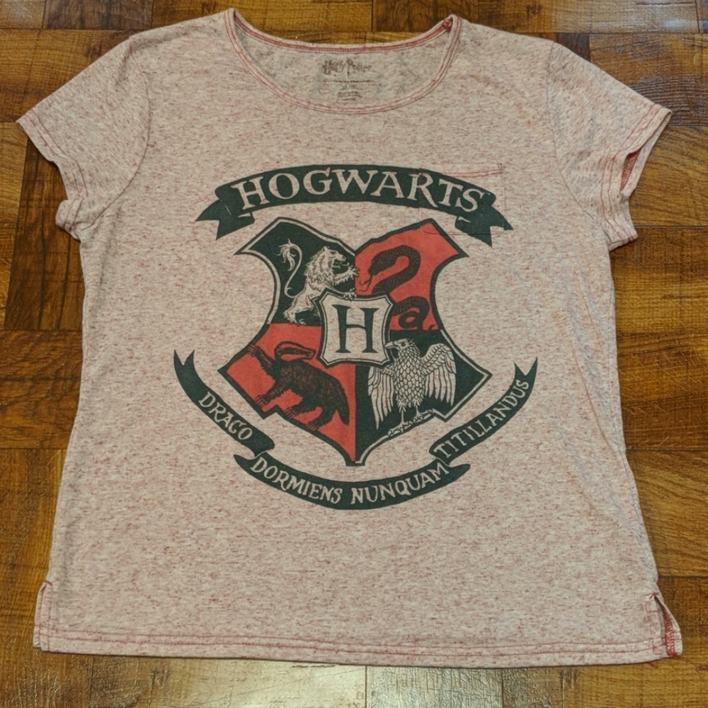 Harry Potter Hogwarts Distressed Pocket Tee